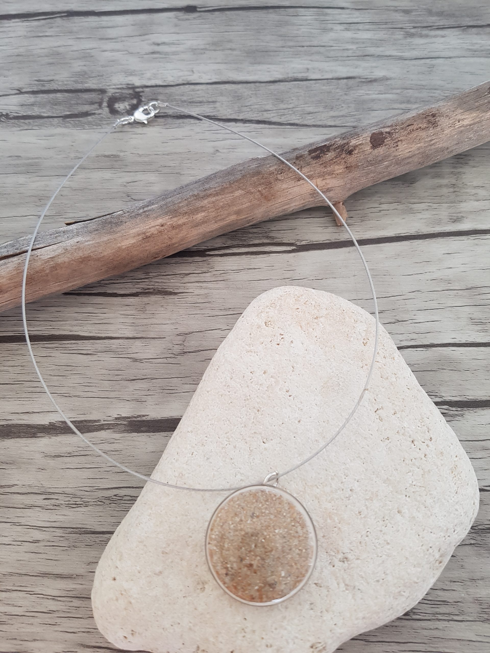 Collier bulle de verre et sable d'Oléron