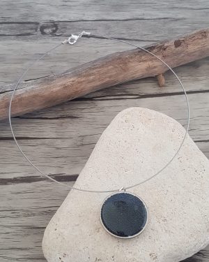 Collier bulle de verre et micro-billes noir