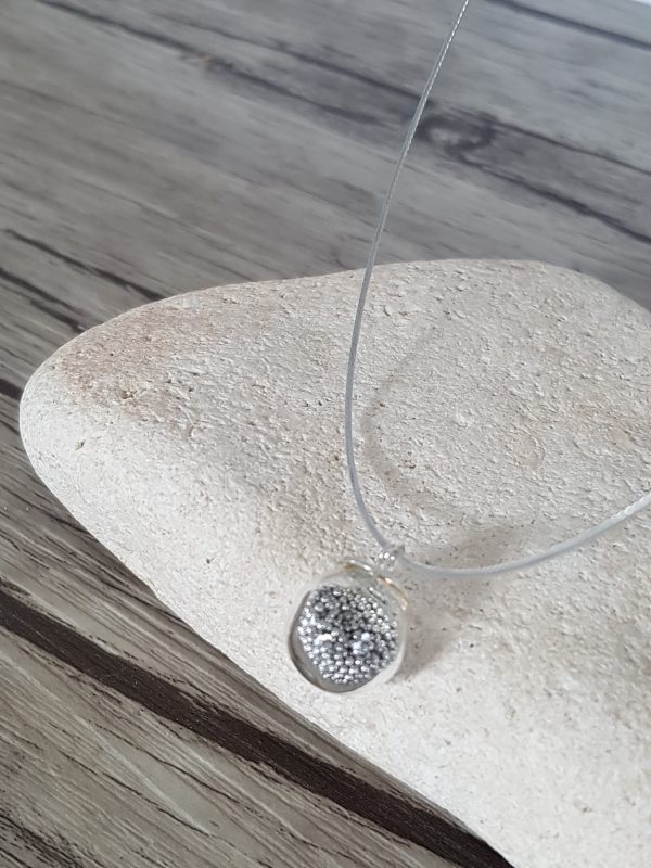 Collier bulle verre soufflé et micro-billes gris