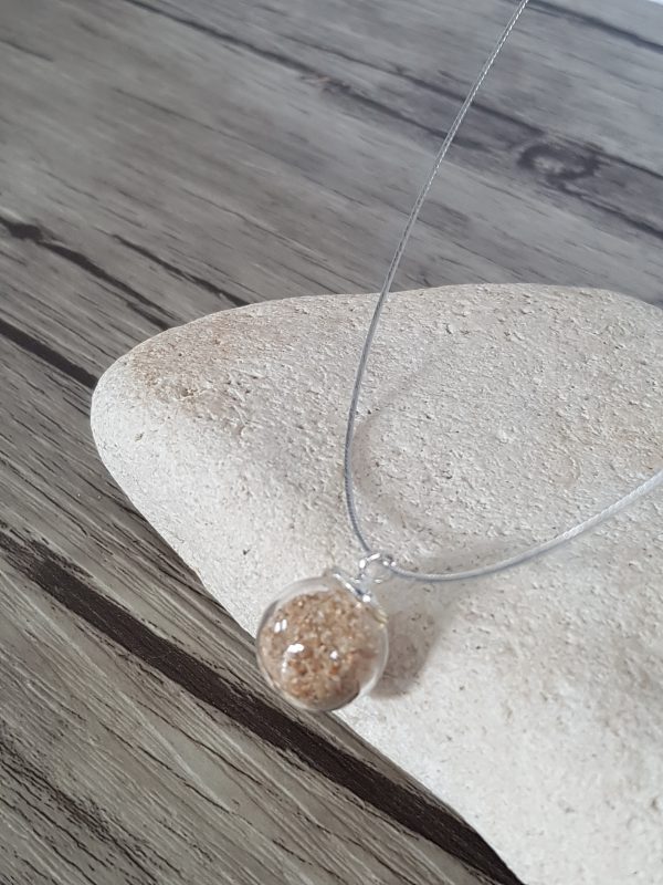 Collier bulle verre soufflé et sable d'Oléron