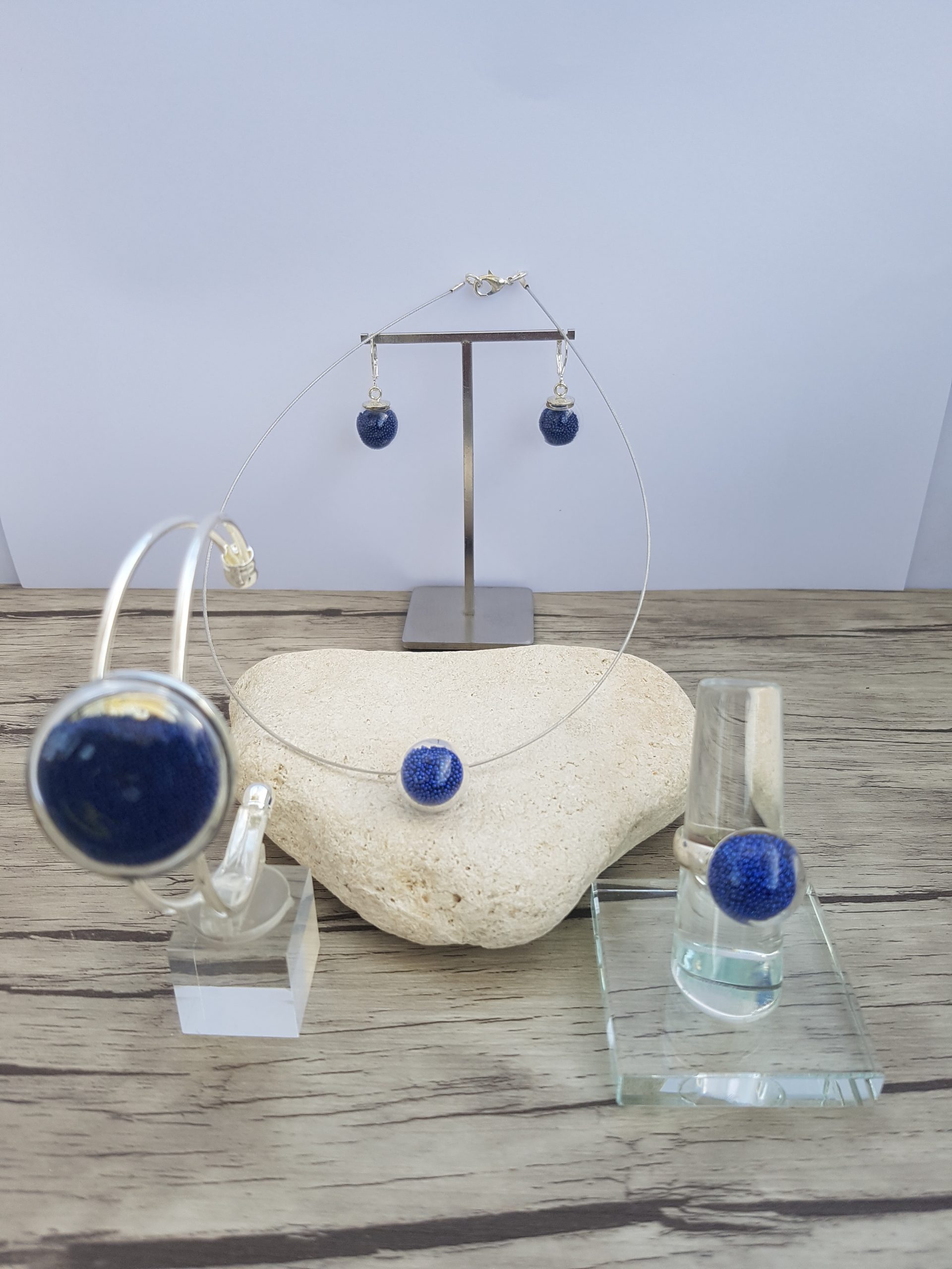 Parure verre soufflé et micro-billes bleu marine