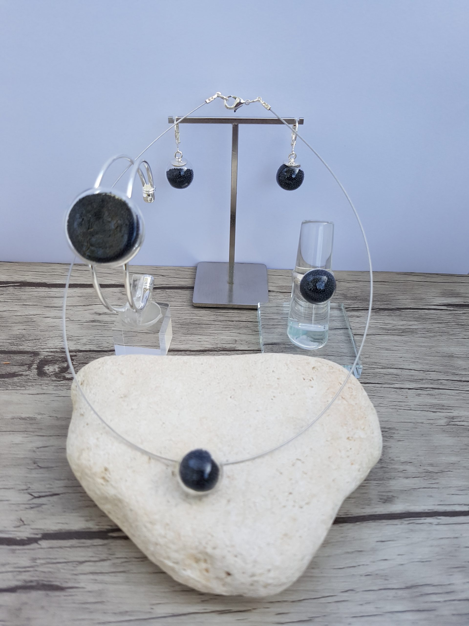 Parure verre soufflé et micro-billes noir