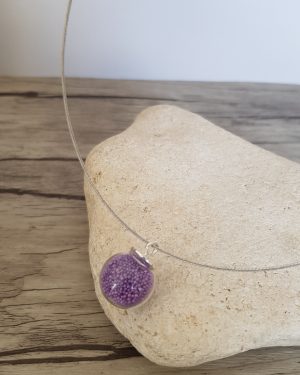 Collier bulle de verre soufflé et micro-billes mauve