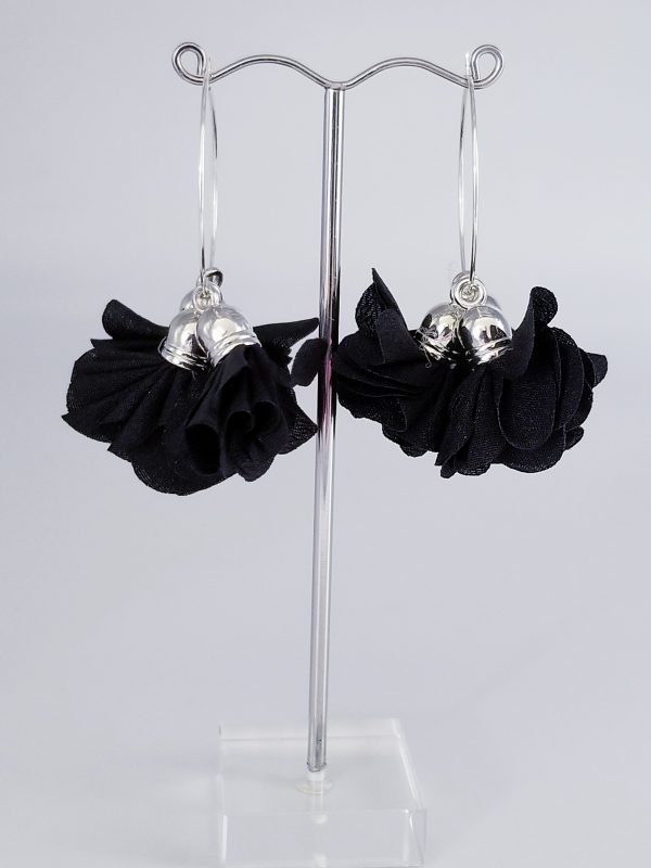 Boucles d'oreilles créoles et froufrous noir