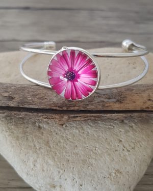 Bracelet cabochon fleur fuchsia