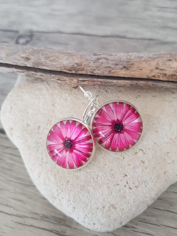 Boucles d'oreilles cabochon fleur fuchsia