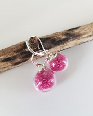 Boucles d'oreilles dormeuses bulles de verre et micro-billes fuchsia